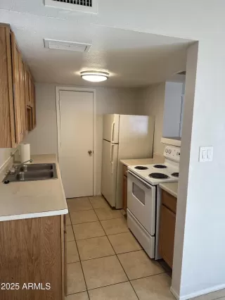 Photo #3: 6855958 Listing