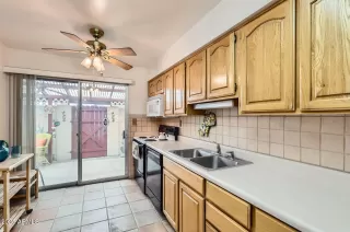 Photo #3: 6856058 Listing 