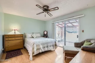 Photo #5: 6856058 Listing 