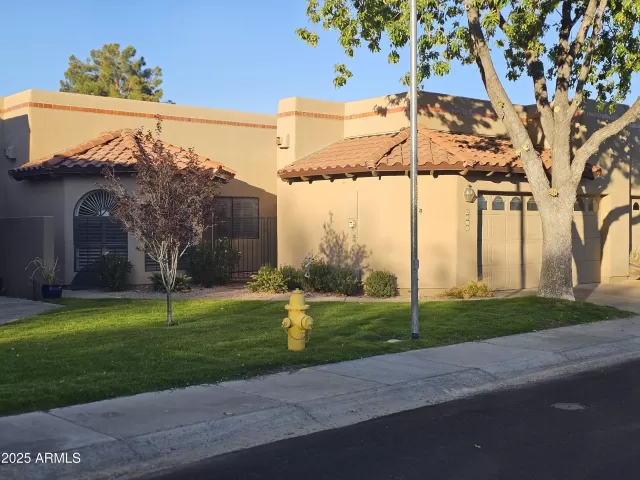 MLS: 6856080 Condo For Sale