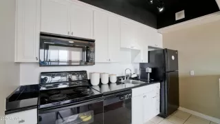 Photo #4: 6856087 Listing