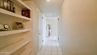 Photo #6: 6856087 Listing