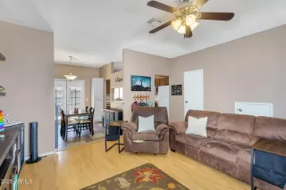 Photo #3: 6856241 Listing 