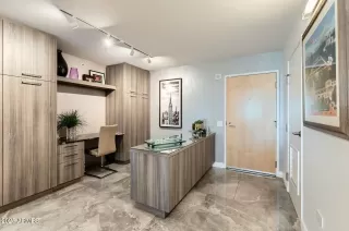 Photo #3: 6856274 Listing