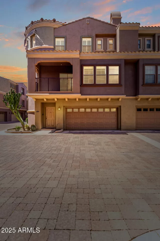 MLS: 6856365 Condo For Sale