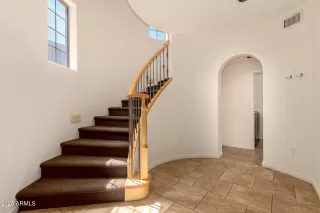 Photo #3: 6856365 Listing