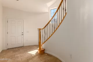 Photo #4: 6856365 Listing