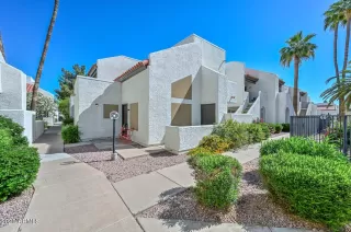 Photo #2: 6856389 Listing 