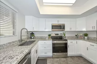 Photo #6: 6856389 Listing 