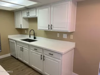 Photo #1: 6856442 Listing