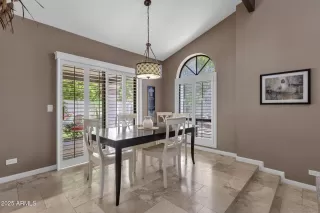 Photo #6: 6856449 Listing