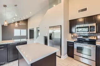 Photo #1: 6856612 Listing