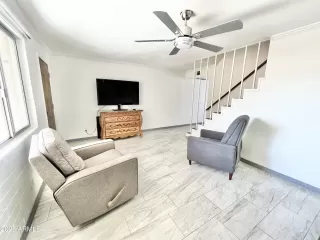 Photo #3: 6856753 Listing