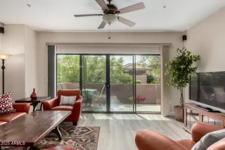 Photo #4: 6856764 Listing