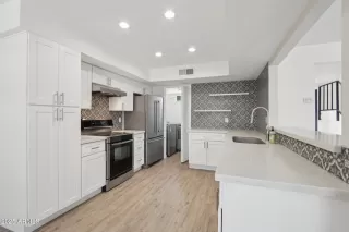 Photo #1: 6856962 Listing 