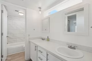 Photo #2: 6856962 Listing 