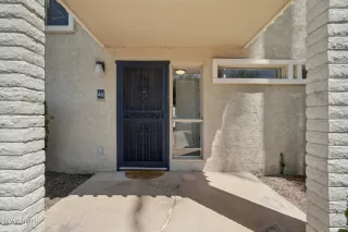 Photo #5: 6856962 Listing 