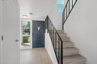 Photo #6: 6856962 Listing 