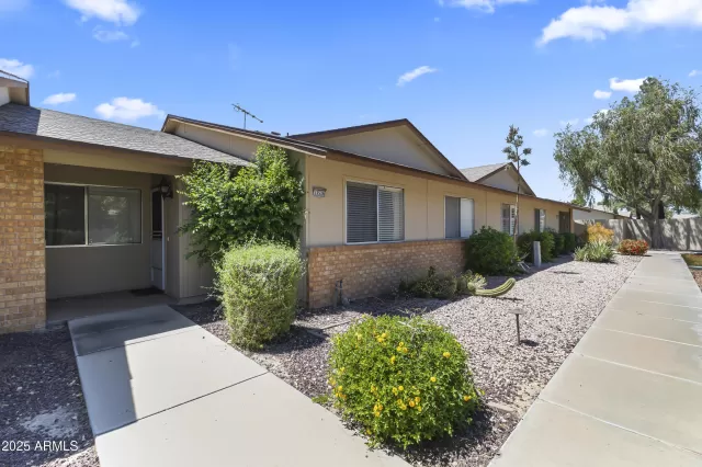 MLS: 6857006 Condo For Sale