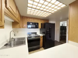 Photo #4: 6857016 Listing