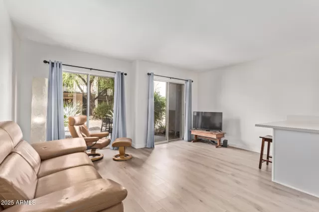 MLS: 6857096 Condo For Sale