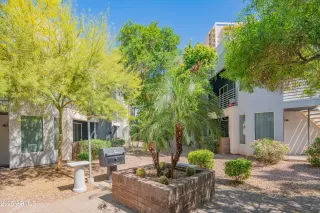 Photo #4: 6857116 Listing