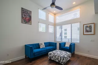 Photo #5: 6857116 Listing