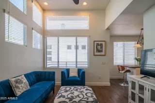 Photo #6: 6857116 Listing