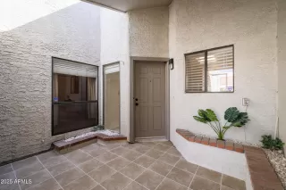 Photo #2: 6857182 Listing 