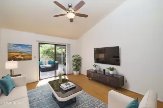 Photo #5: 6857182 Listing 