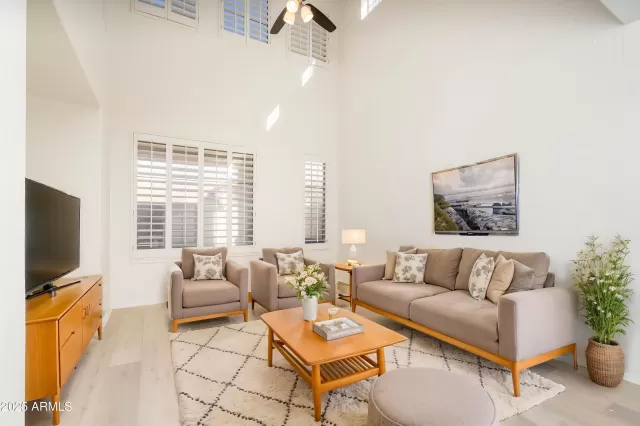 MLS: 6857256 Condo For Sale