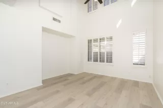 Photo #2: 6857256 Listing