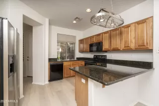 Photo #3: 6857256 Listing