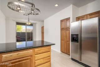 Photo #4: 6857256 Listing