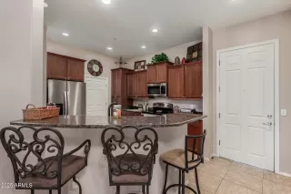 Photo #5: 6857451 Listing