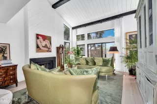 Photo #3: 6857490 Listing