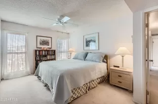 Photo #6: 6857500 Listing 