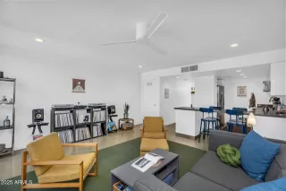 Photo #2: 6857521 Listing 