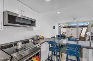 Photo #3: 6857521 Listing 