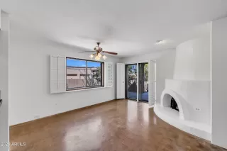 Photo #5: 6857707 Listing 