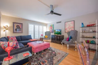 Photo #3: 6857745 Listing