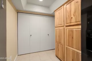 Photo #3: 6857758 Listing