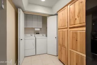 Photo #4: 6857758 Listing