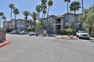 Photo #1: 6857790 Listing