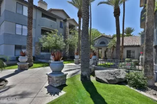 Photo #2: 6857790 Listing