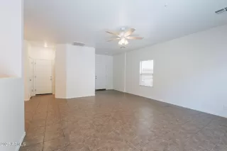 Photo #6: 6858246 Listing