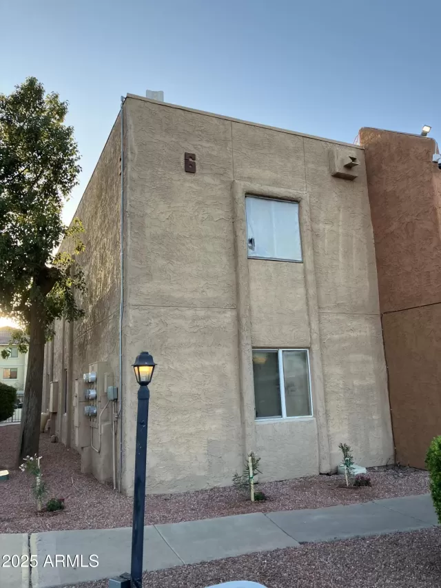 MLS: 6858273 Condo For Sale