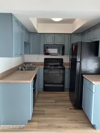 Photo #5: 6858273 Listing 