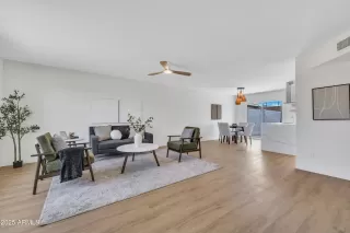 Photo #2: 6858505 Listing