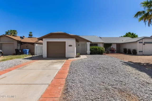 MLS: 6858529 Condo For Sale